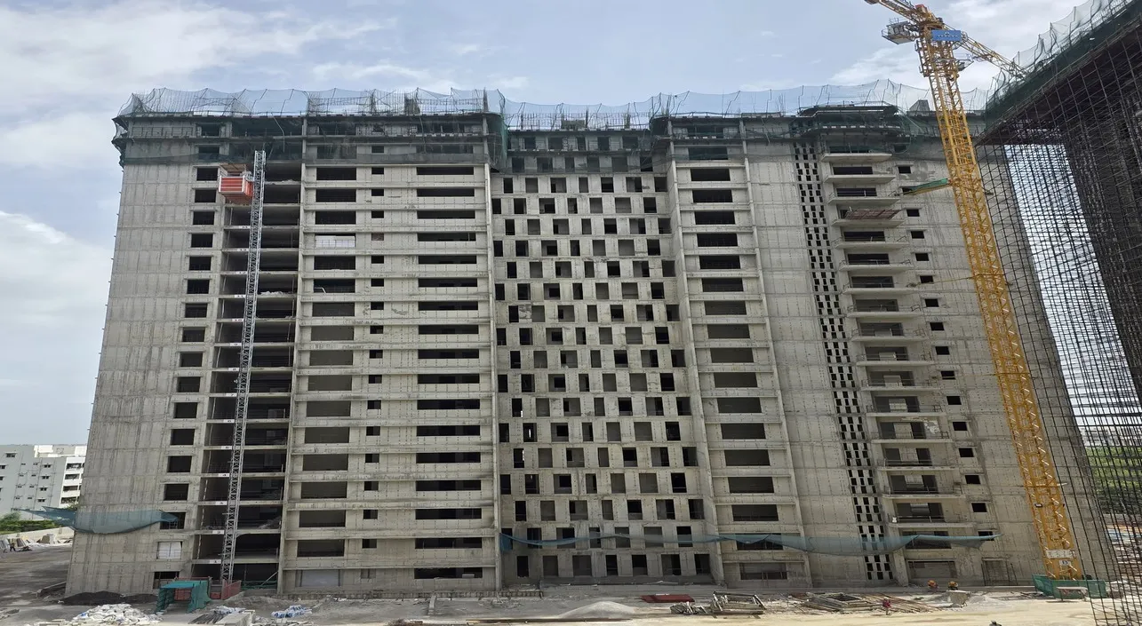 (JUL 2025) BLOCK – B: 18TH FLOOR STRUCTURAL & SLAB WORK IS IN PROGRESS