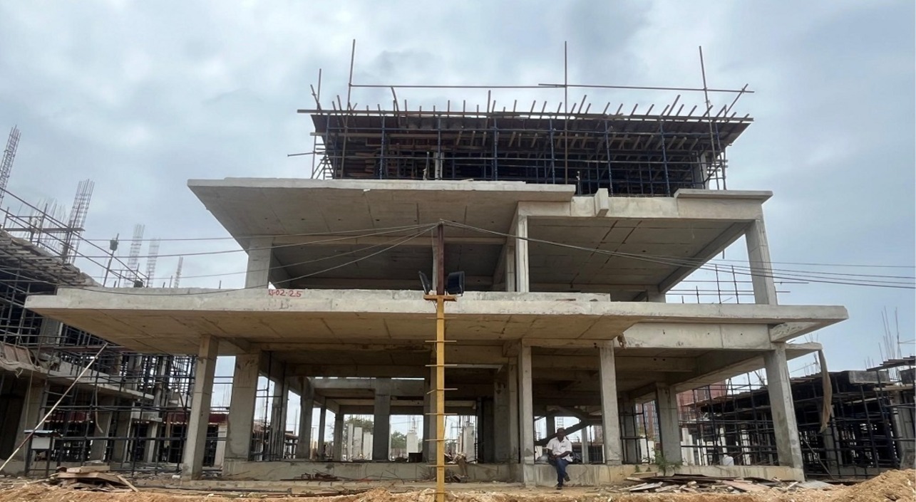 (JUL 2025) VILLA #64: SECOND FLOOR ROOF SLAB WORK IS COMPLETED