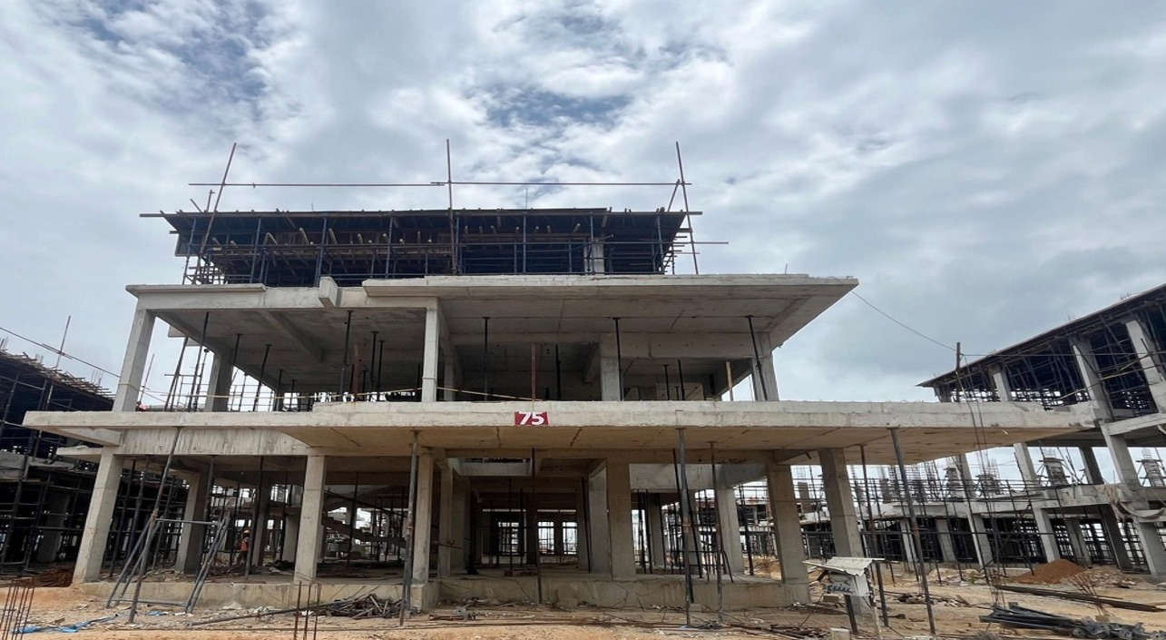 (JUL 2025) VILLA #75: SECOND FLOOR ROOF SLAB WORK IS COMPLETED