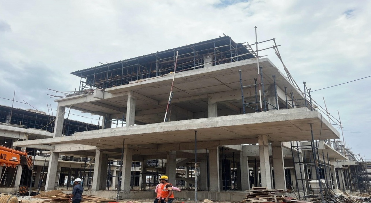 (JUL 2025) VILLA #76: SECOND FLOOR ROOF SLAB SHUTTERING AND REINFORCEMENT WORK IS IN PROGRESS