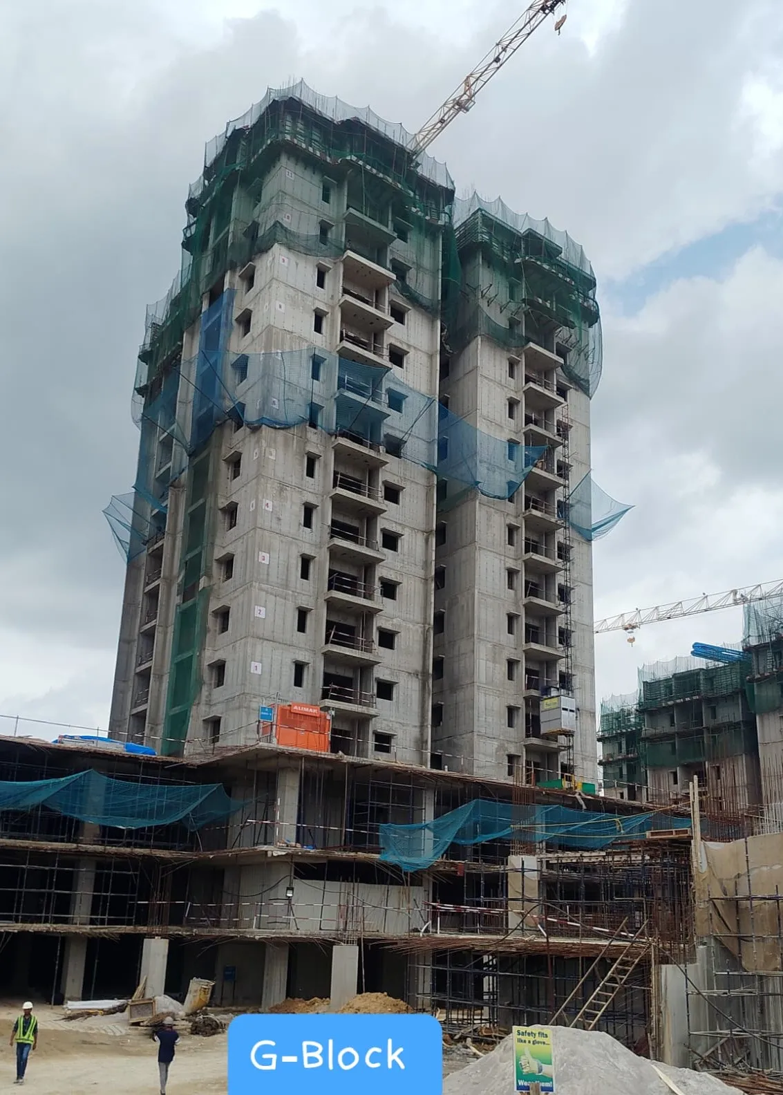 (JUL 2025) BLOCK H: 14TH FLOOR ROOF SLAB WORK IS IN PROGRESS