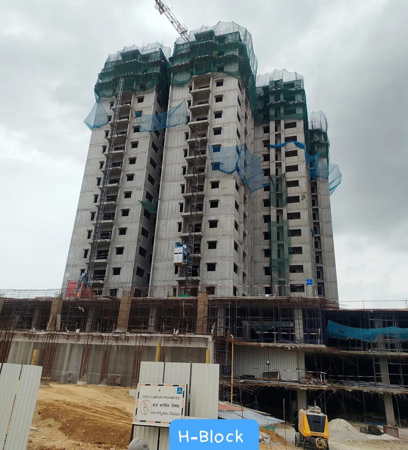 (JUL 2025) BLOCK G: 12TH FLOOR ROOF SLAB WORK IS IN PROGRESS
