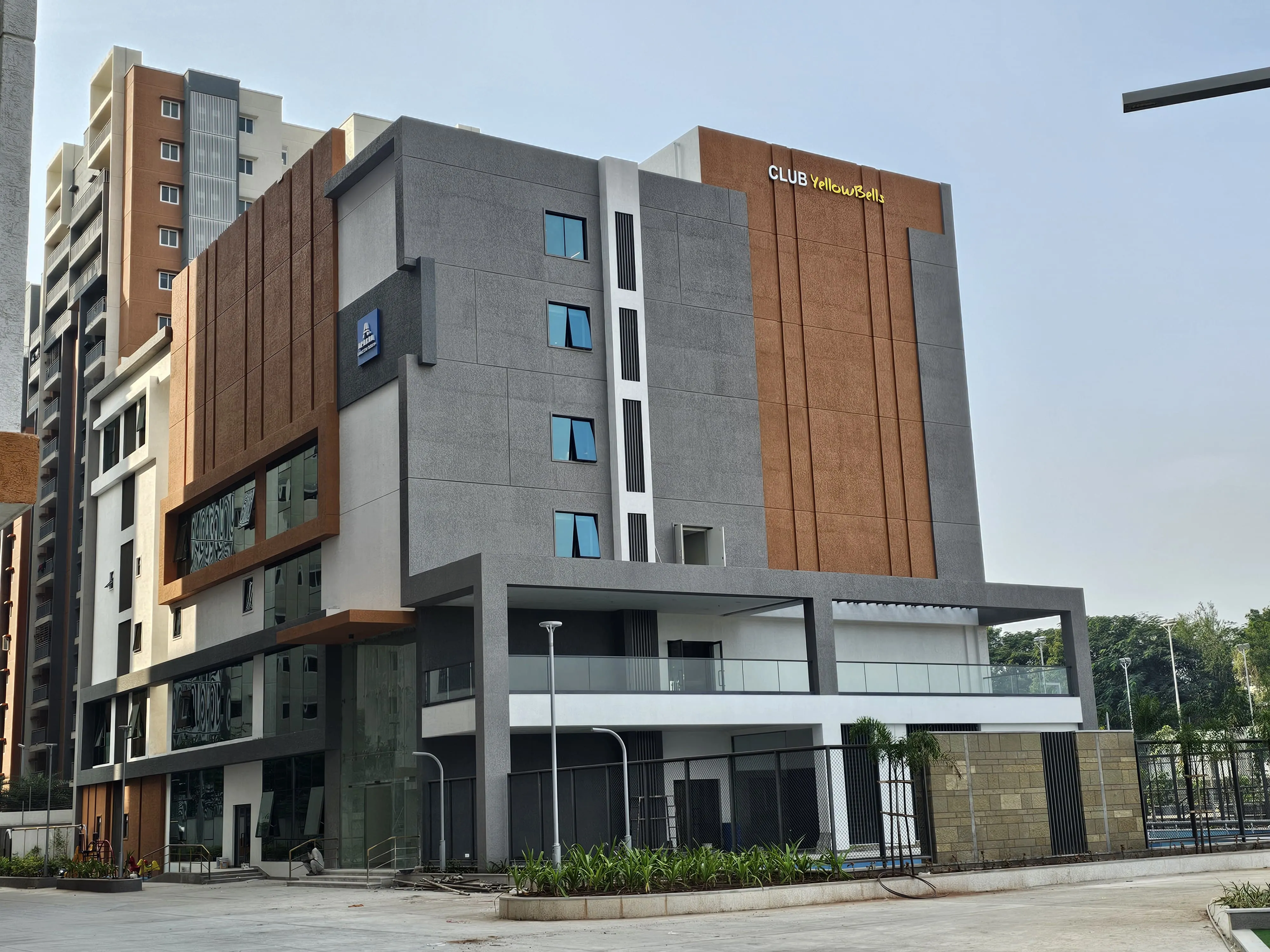 (JAN-2025) CLUB HOUSE